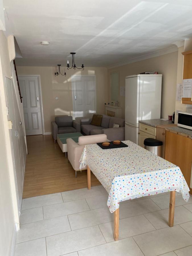 Vibrant Single Room Only For One Adult Саутхол Екстериор снимка